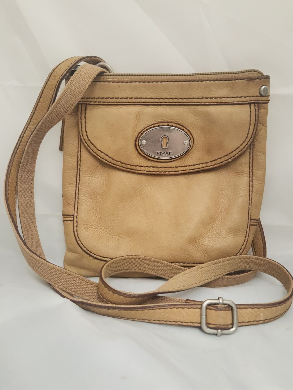 Fossil Beige/Tan Leather Crossbody with Front Flap Great Leather!! Y2k!!